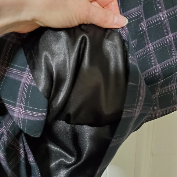 🌲 Lela Designs jacket - Host Pick!! - Picture 3 of 3